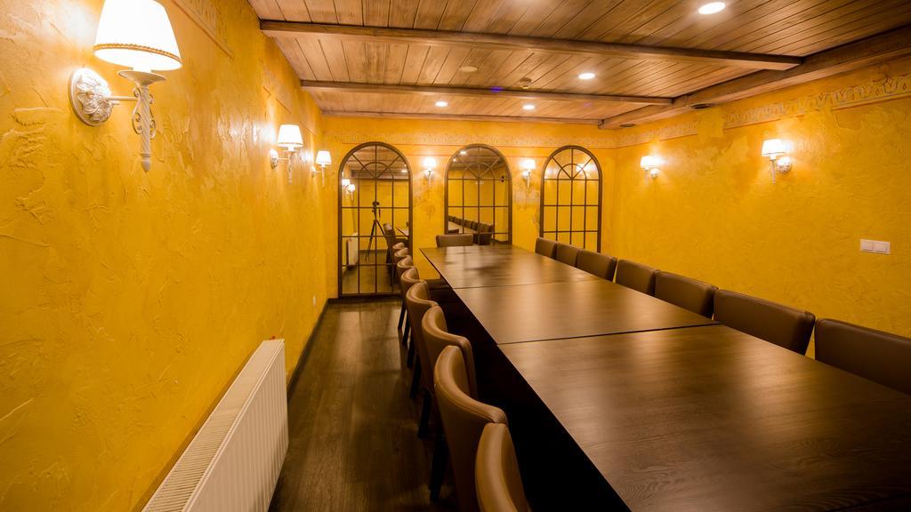 Hotel - Bar Grafaite Шяуляй Экстерьер фото