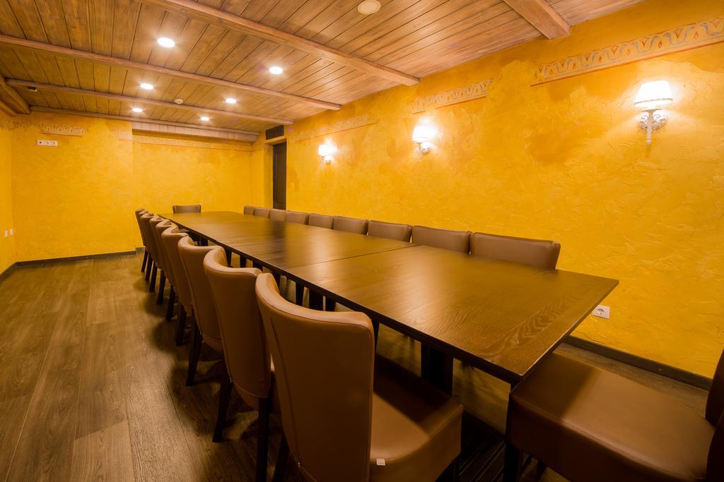 Hotel - Bar Grafaite Шяуляй Экстерьер фото