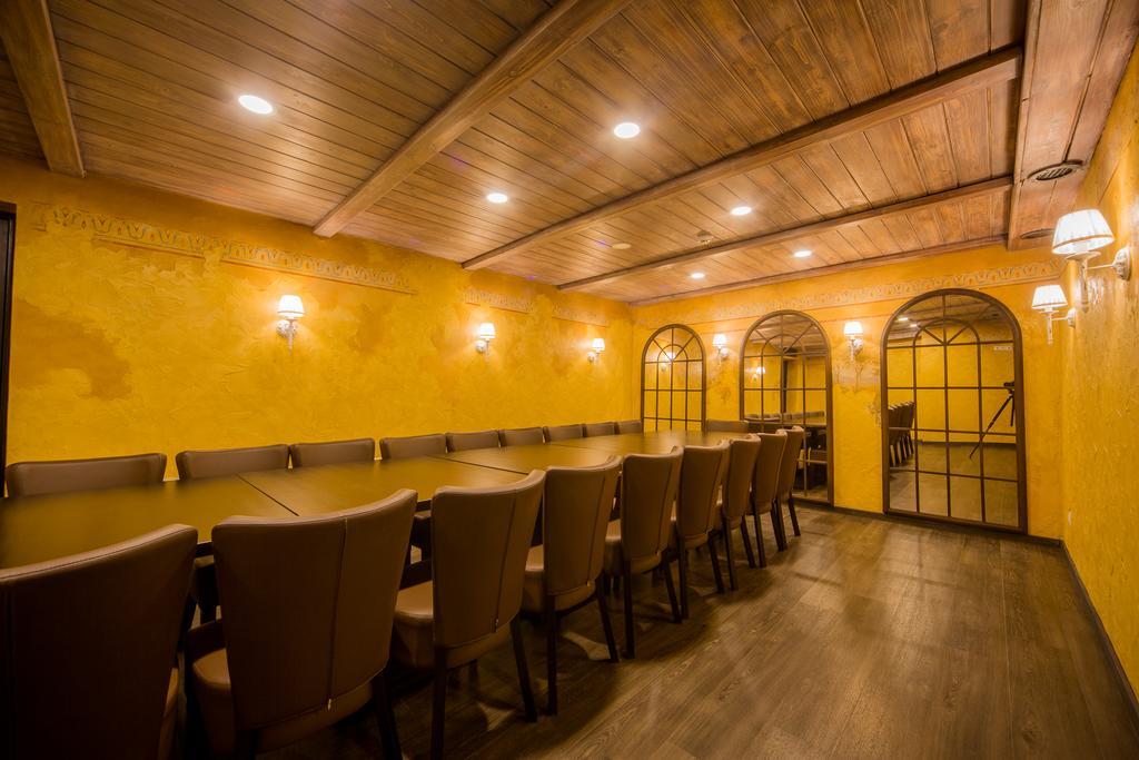 Hotel - Bar Grafaite Шяуляй Экстерьер фото