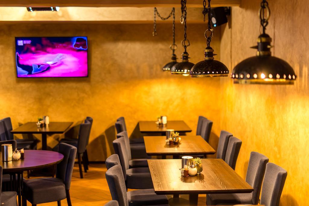Hotel - Bar Grafaite Шяуляй Экстерьер фото