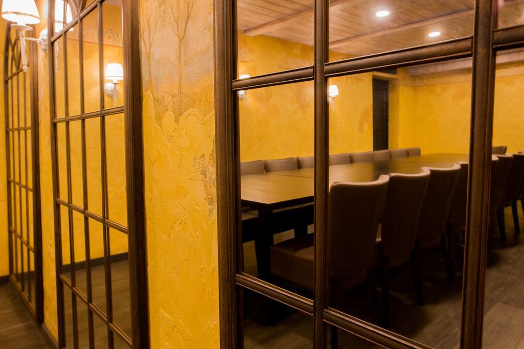 Hotel - Bar Grafaite Шяуляй Экстерьер фото