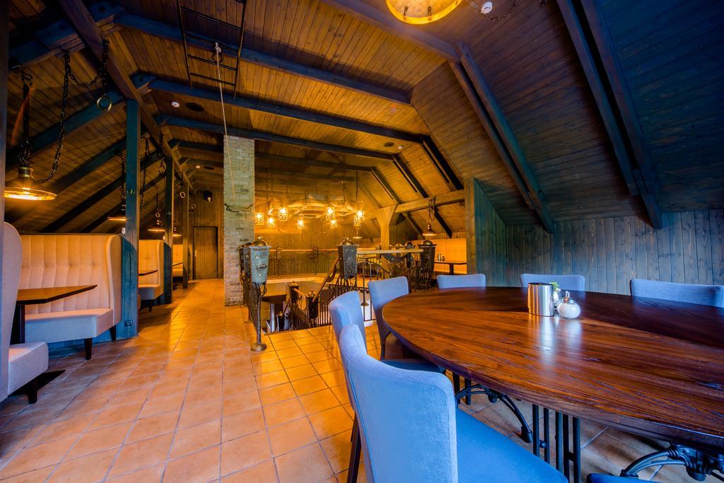 Hotel - Bar Grafaite Шяуляй Экстерьер фото