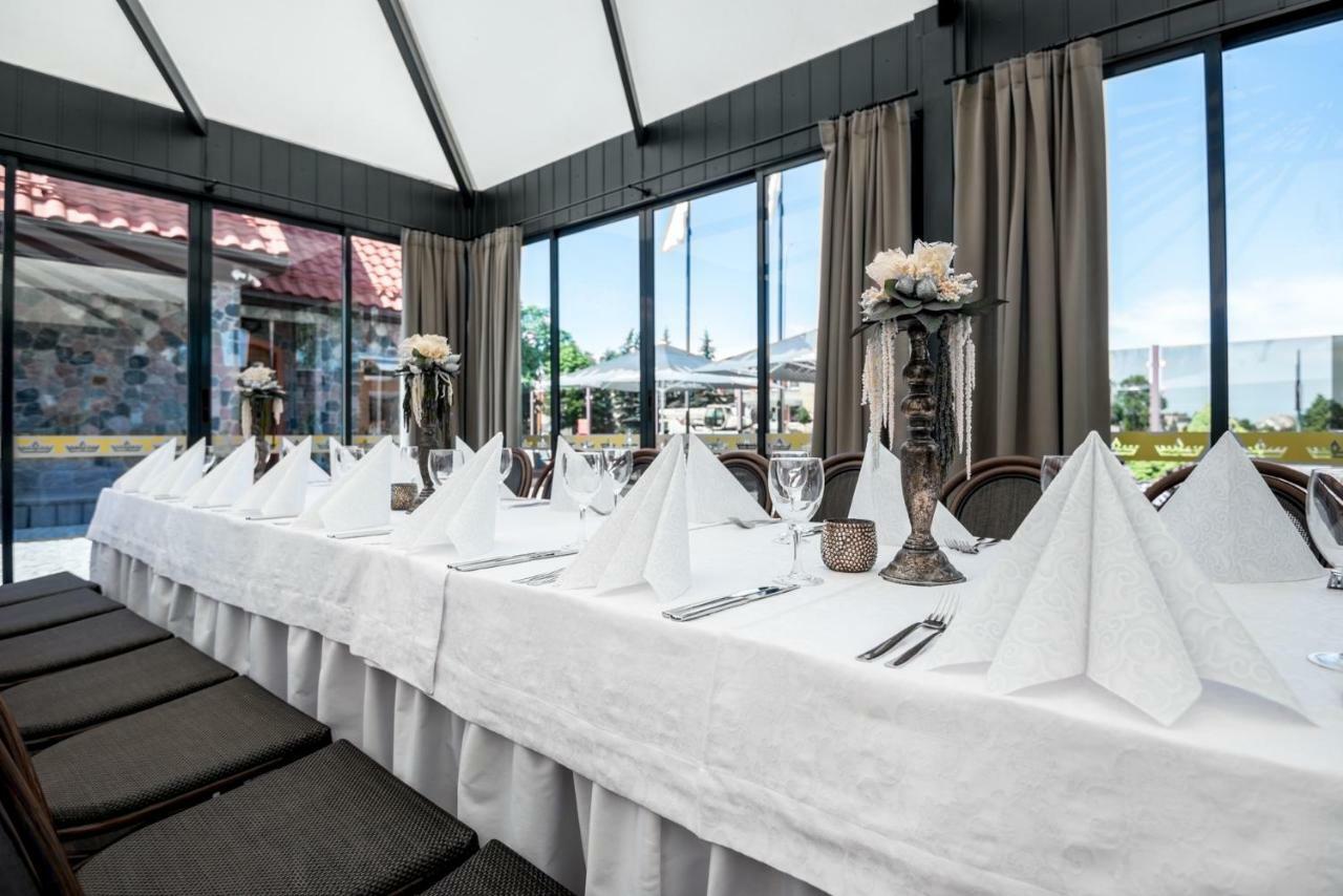 Hotel - Bar Grafaite Шяуляй Экстерьер фото